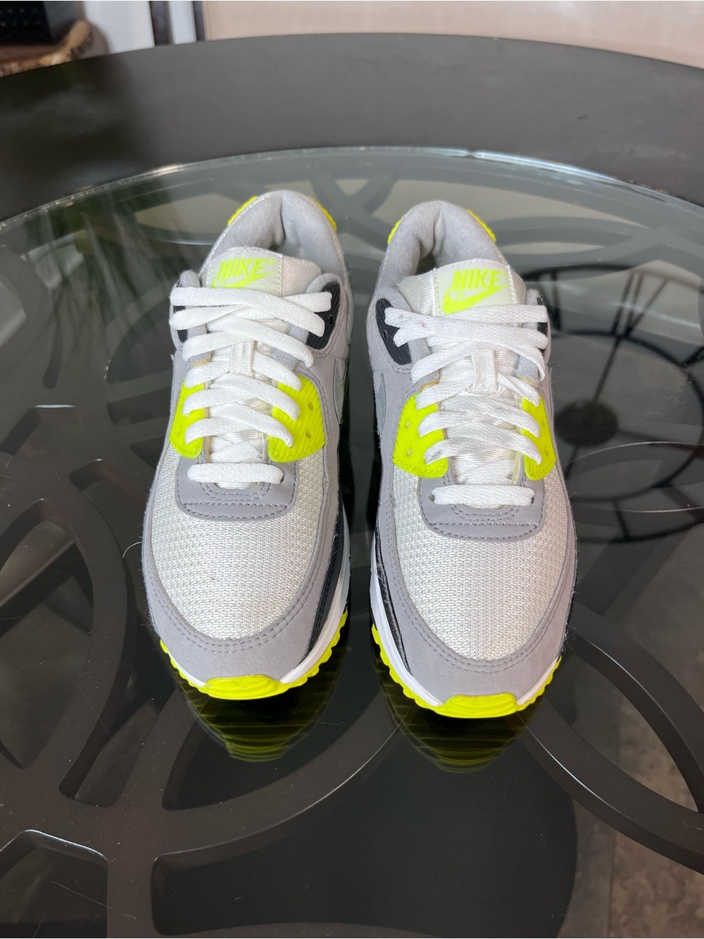 Nike Air Max 90 Shoes
Womens Size 8 Gray Volt
Colorblock Running - Picture 4 of 5